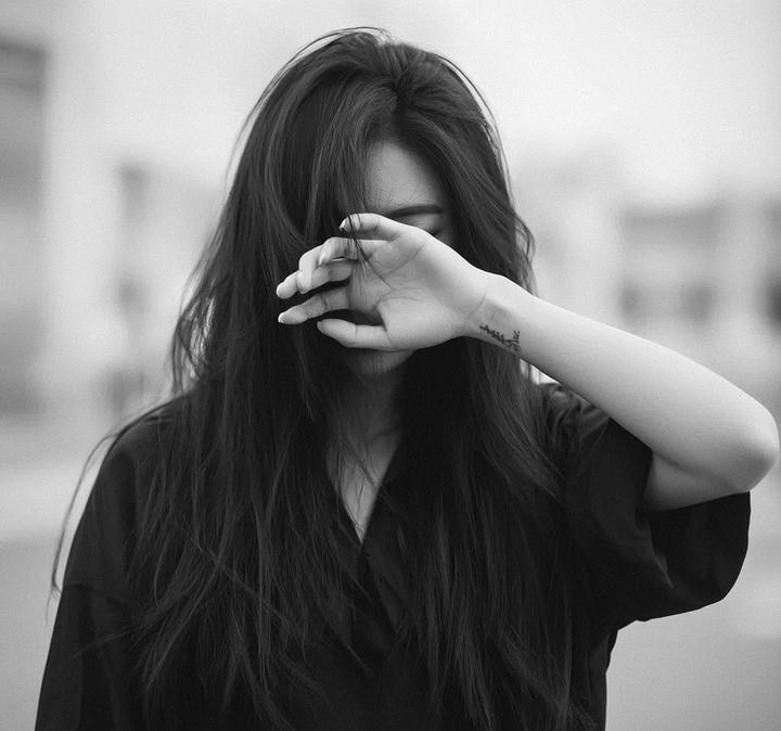 Alone hidden face DP for girls