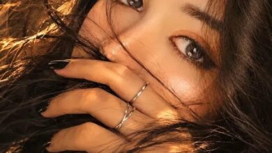 Attitude hidden face DP for girls