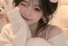 Cute girl pic for status