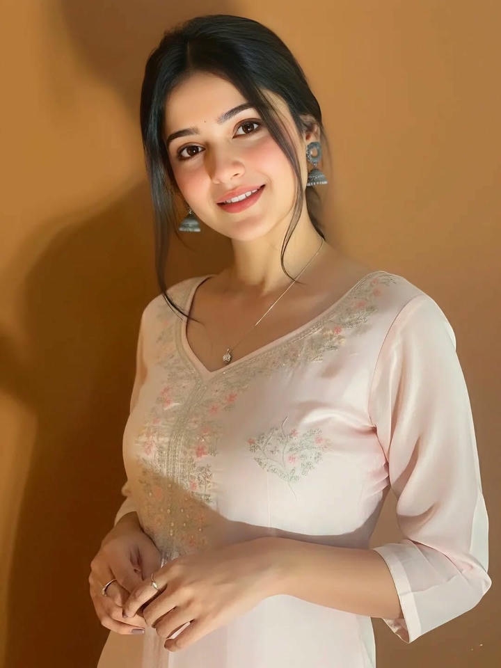 Cute girls photo DP