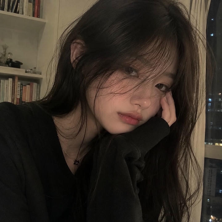 Girl selfie photo DP