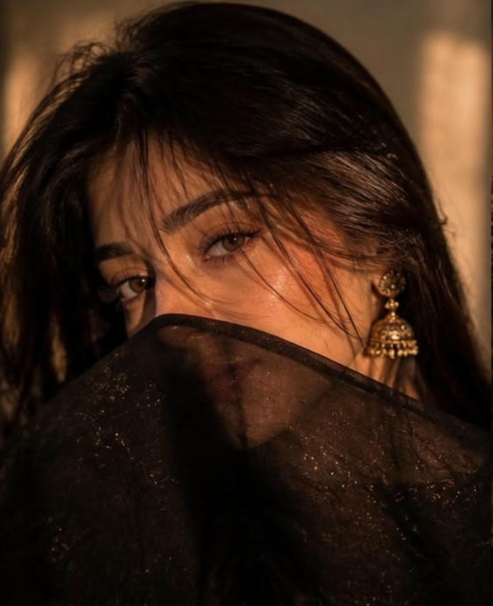 Muslim hidden face DP for girls