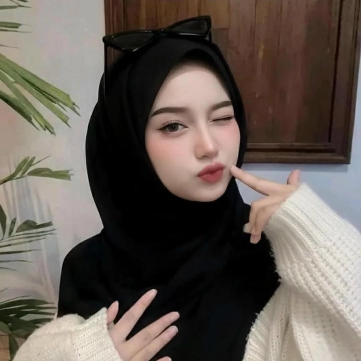 New Hijab girl DP