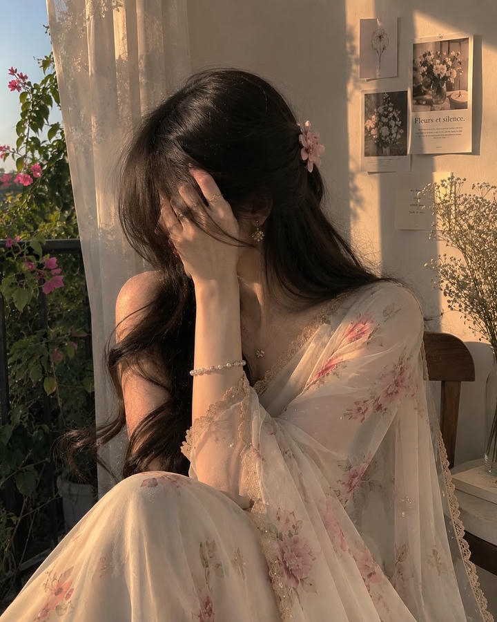 New hidden face DP for girls