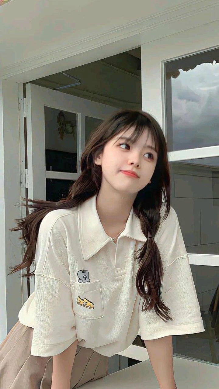 Stylish cute girl pic