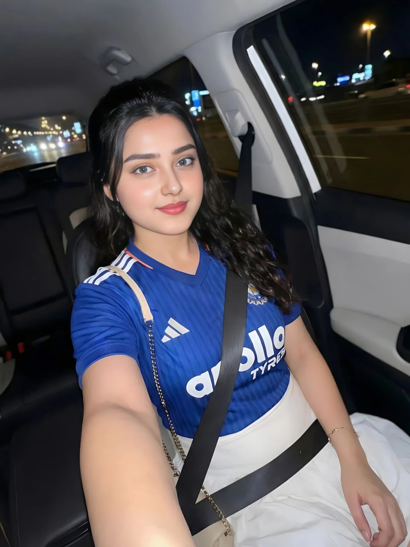 authentic real girl pic