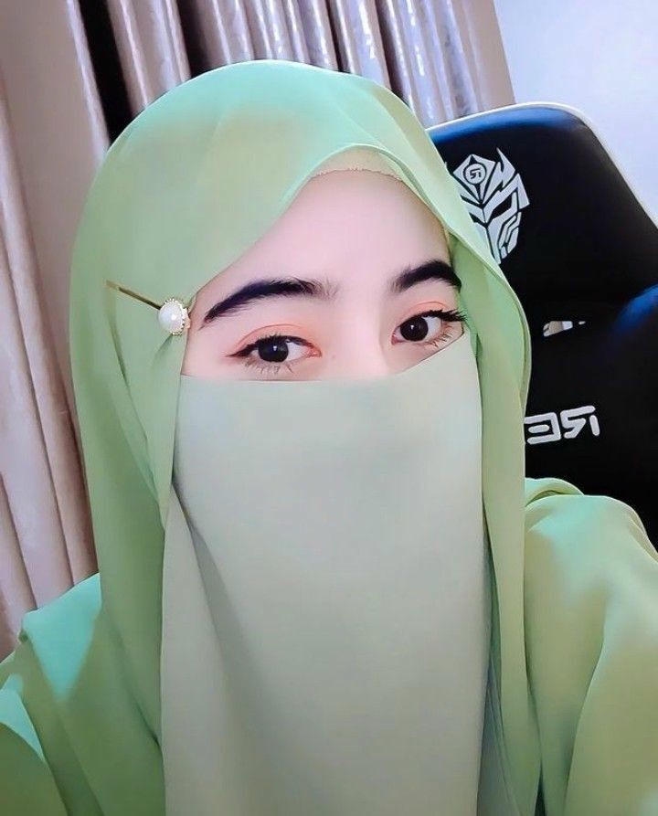 hidden face stylish Instagram Hijab DP
