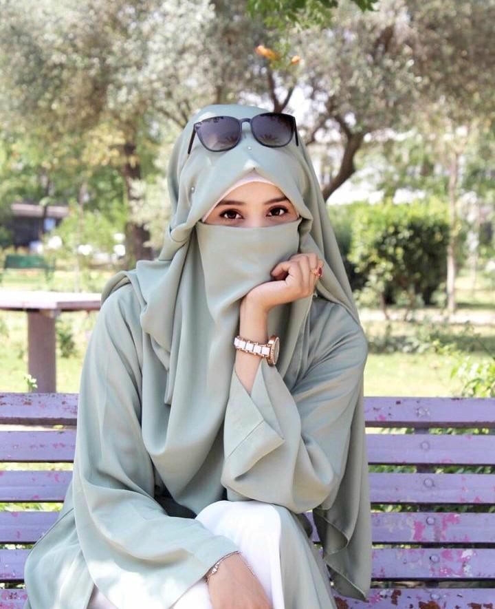stylish Hijab DP Instagram