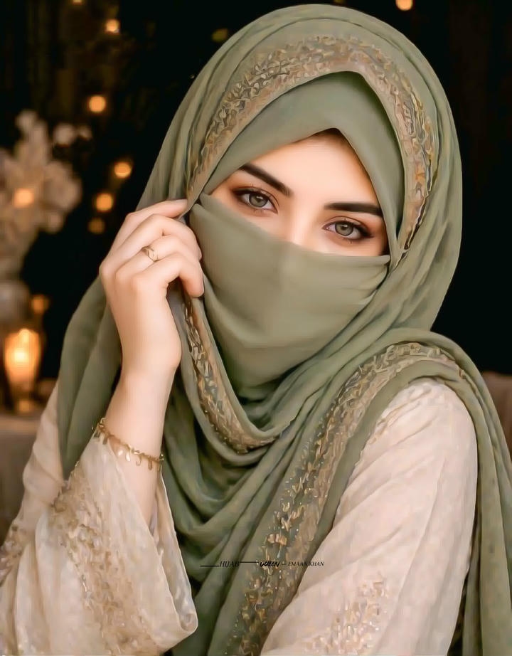 stylish Hijabi DP Instagram